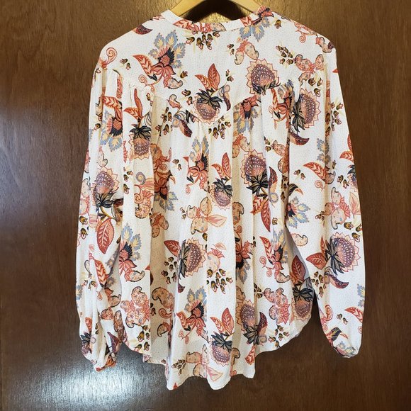 Old Navy Floral Print Top - Picture 5 of 6